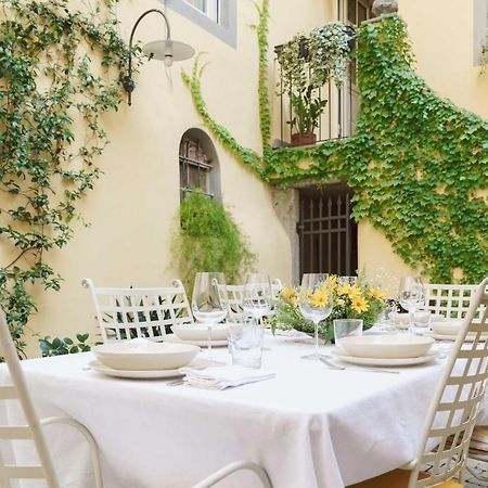 Corte Paolina - Charming Courtyard Inside ลุคคา ภายนอก รูปภาพ